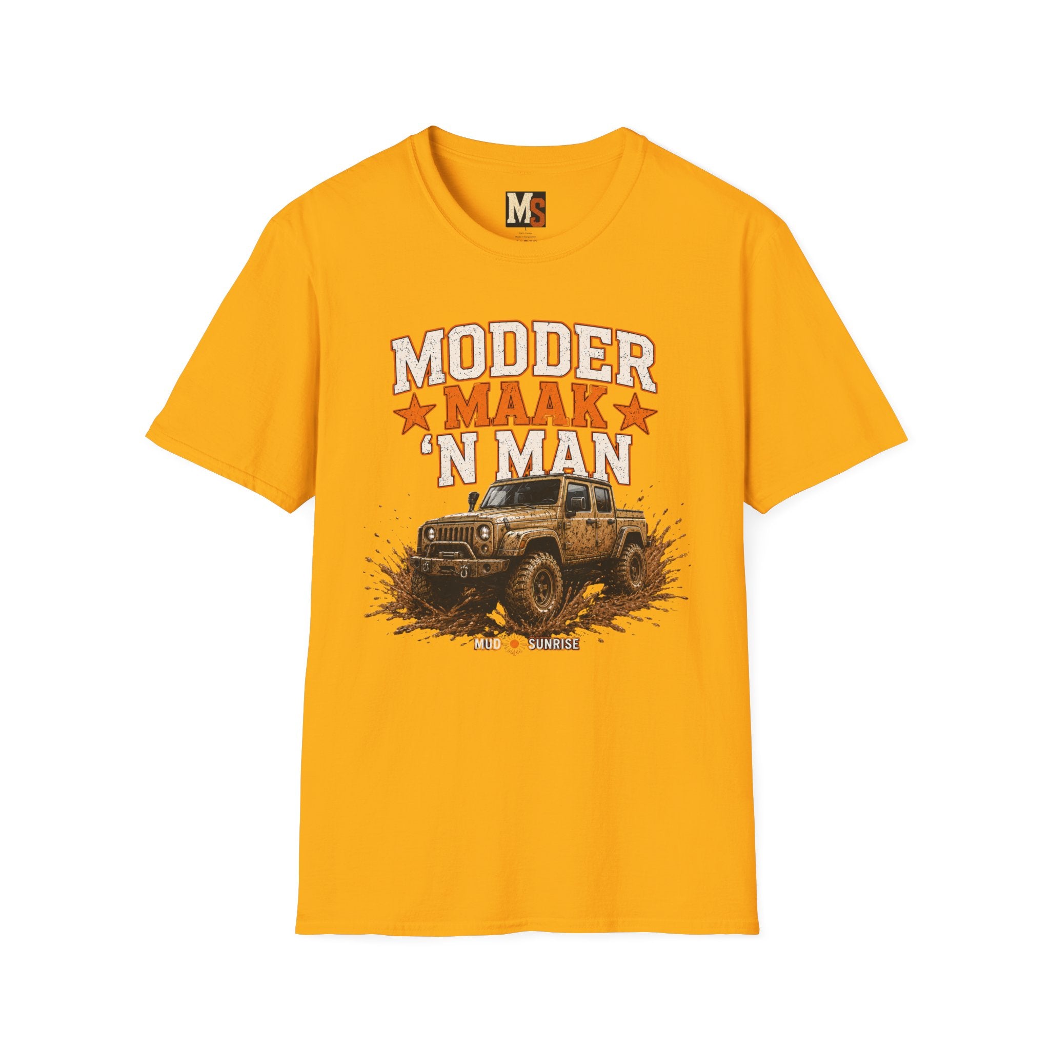 Modder maak 'n man T-shirt