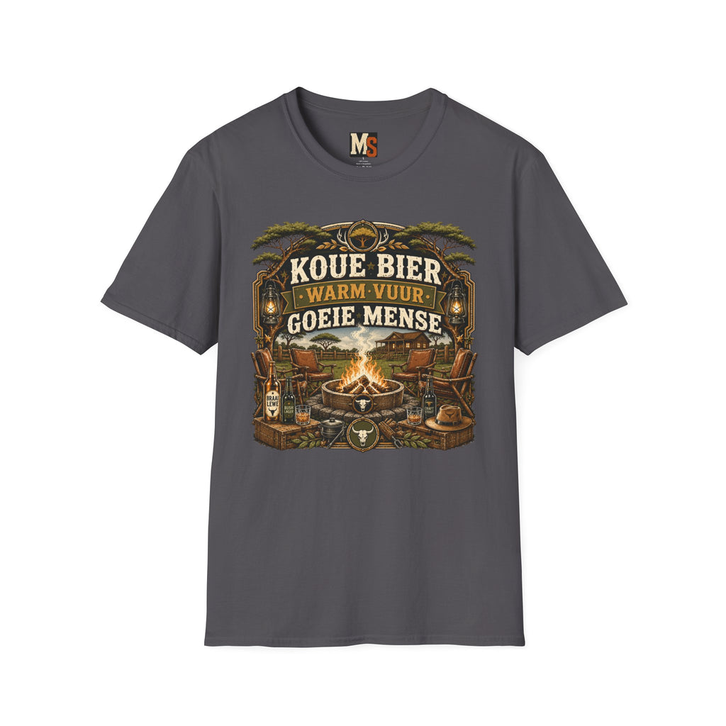 Koue bier, warm vuur, goeie mense T-shirt