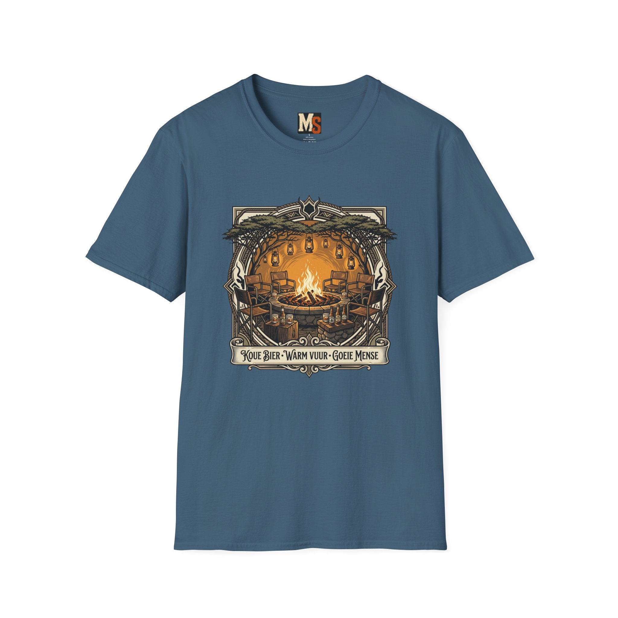 Koue bier, warm vuur, goeie mense T-shirt