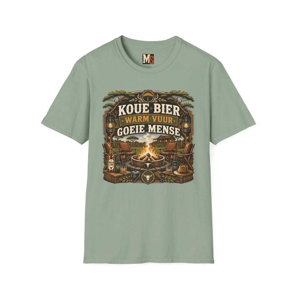 Koue bier, warm vuur, goeie mense T-shirt